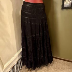 bebe Lace flowy skirt lined boho chic